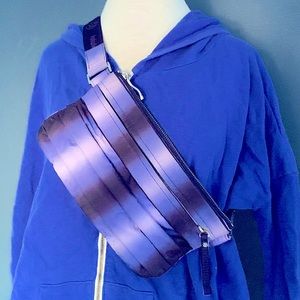 Lululemon Fanny pack in purple ombré